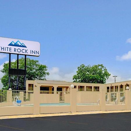 White Rock Inn San Marcos Extérieur photo